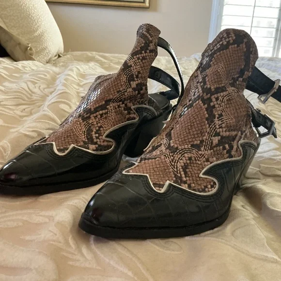 NWOT Steve Madden Western Mules - Picture 2 of 7